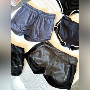 All shorts / shorties sold as one sale. Mix brands and a mix of XS & S sizes.